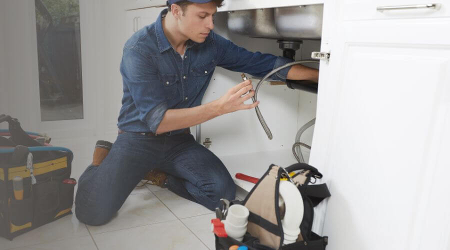 Expert burst pipe repair services in Franklin, IL